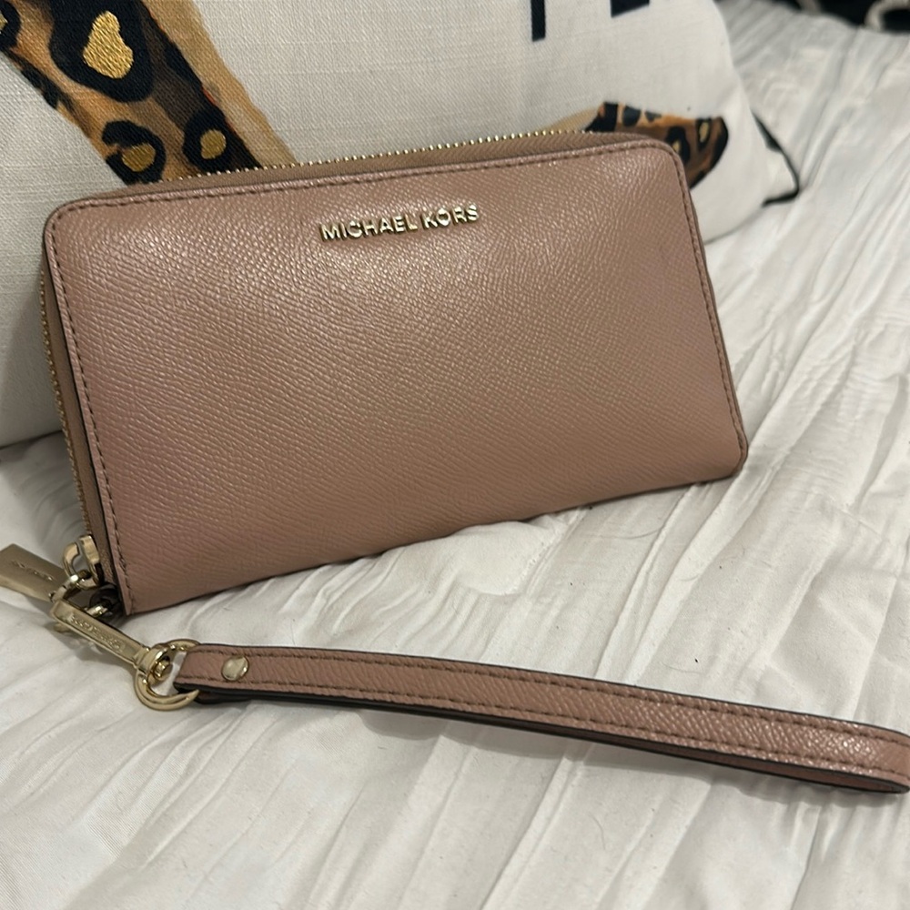 Michael Kors wristlet full-size wallet pink